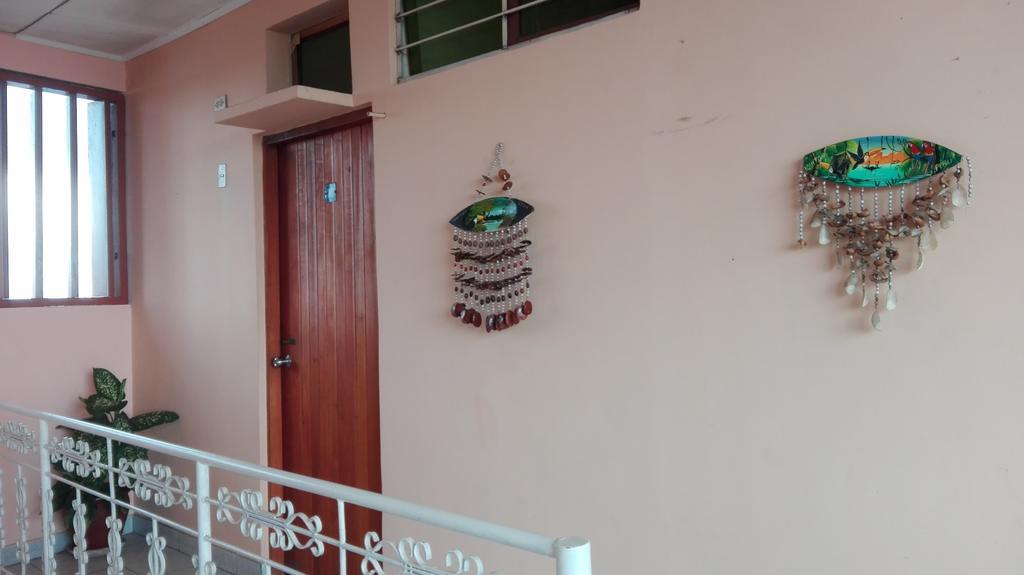 Hostal El Colibri Iquitos Exterior foto