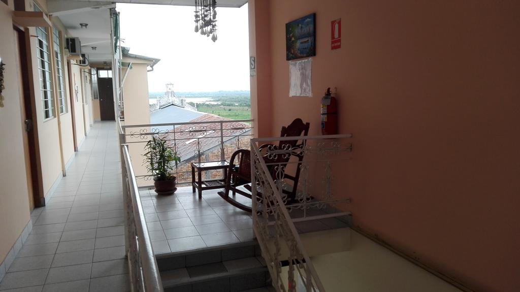 Hostal El Colibri Iquitos Exterior foto