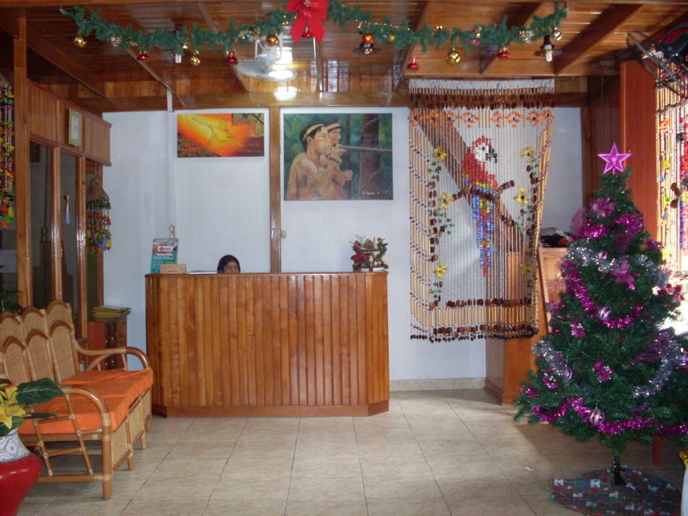 Hostal El Colibri Iquitos Exterior foto